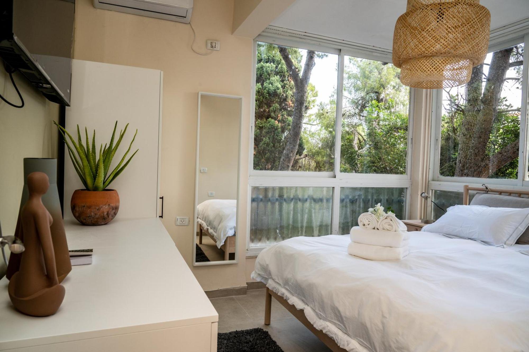 Eshkol Housing Haifa-Disraeli Urban & Business Boutique Apartments Complex Bagian luar foto